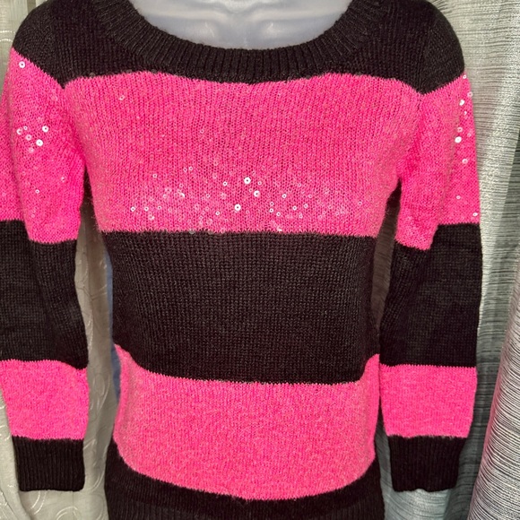 POOF! Black, Pink, Sparkle Sequin Scoop Neck- Juniors Women’s Sweater Blouse SM - Picture 3 of 9
